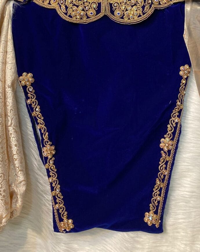 سروال شلقة دان مطروز شعرة حرة