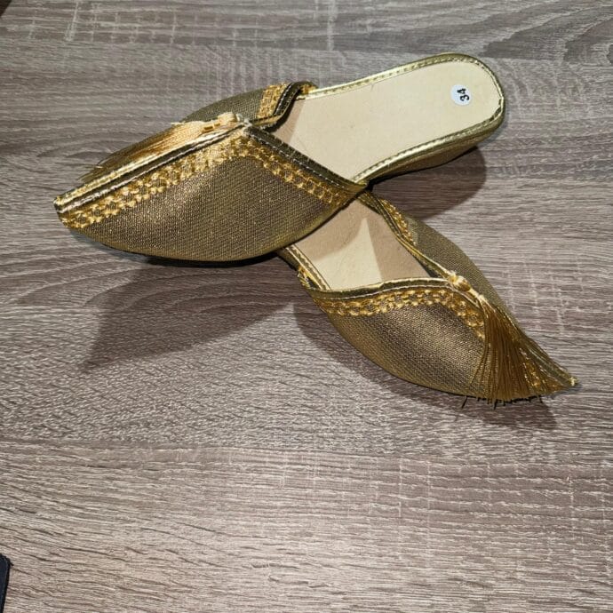 بابوش بنات صغار نفس لون الطرز جودة ممتاذة