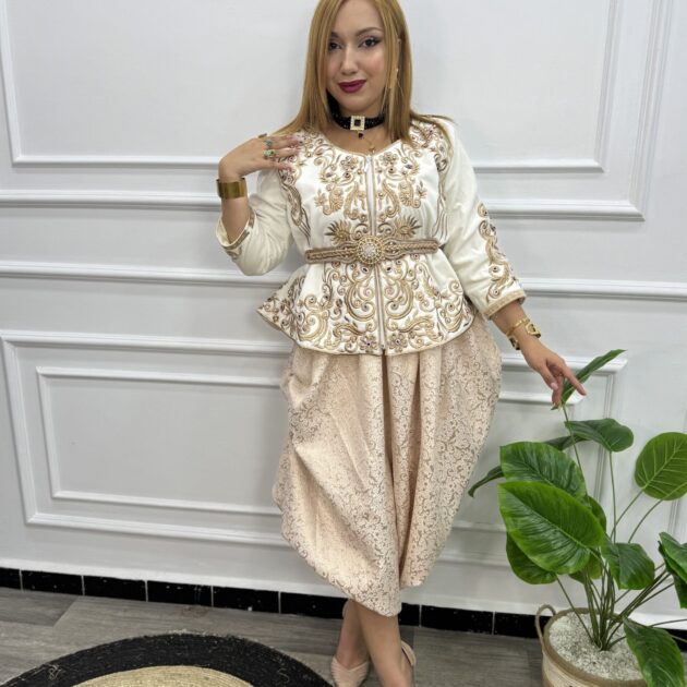 فاست قطيفة المانية حرة مقاسات كبيرة من XL حتى 8XL لون بلونكاسي مميز